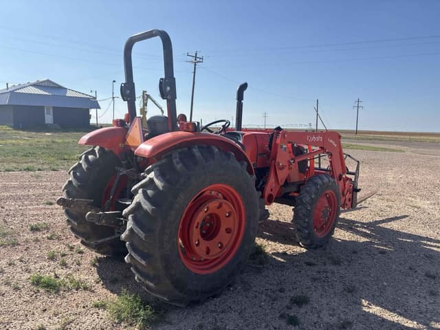 Image of Kubota M7060 equipment image 4