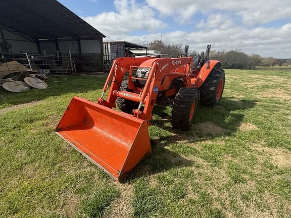 Image of Kubota M7060 equipment image 4