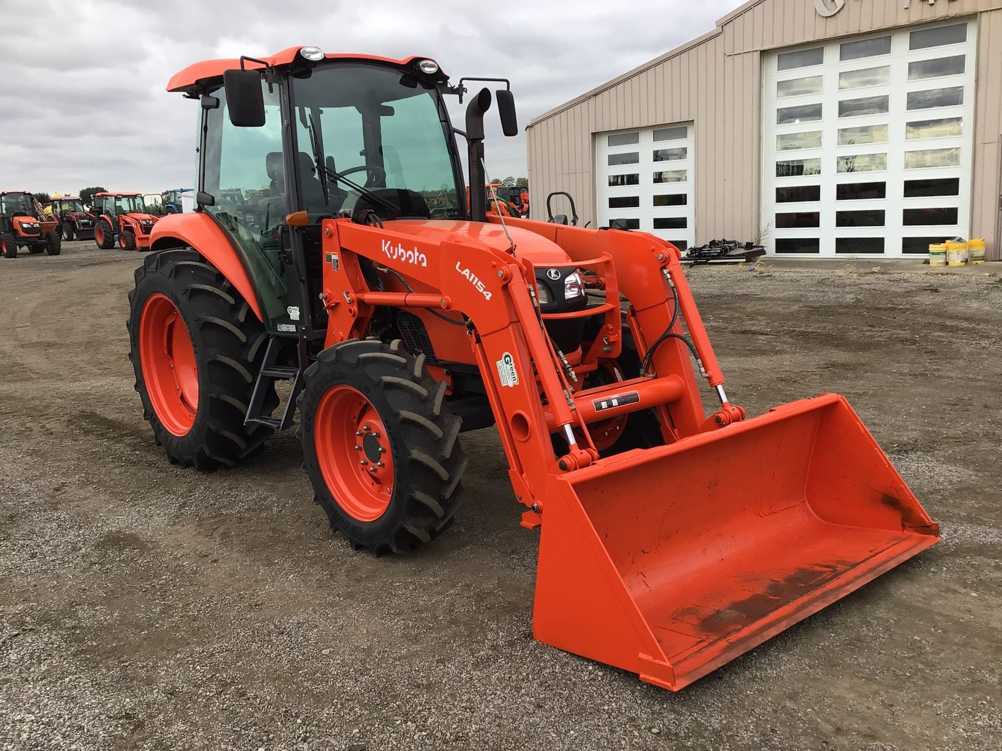 2021 Kubota M7060 Equipment Image0