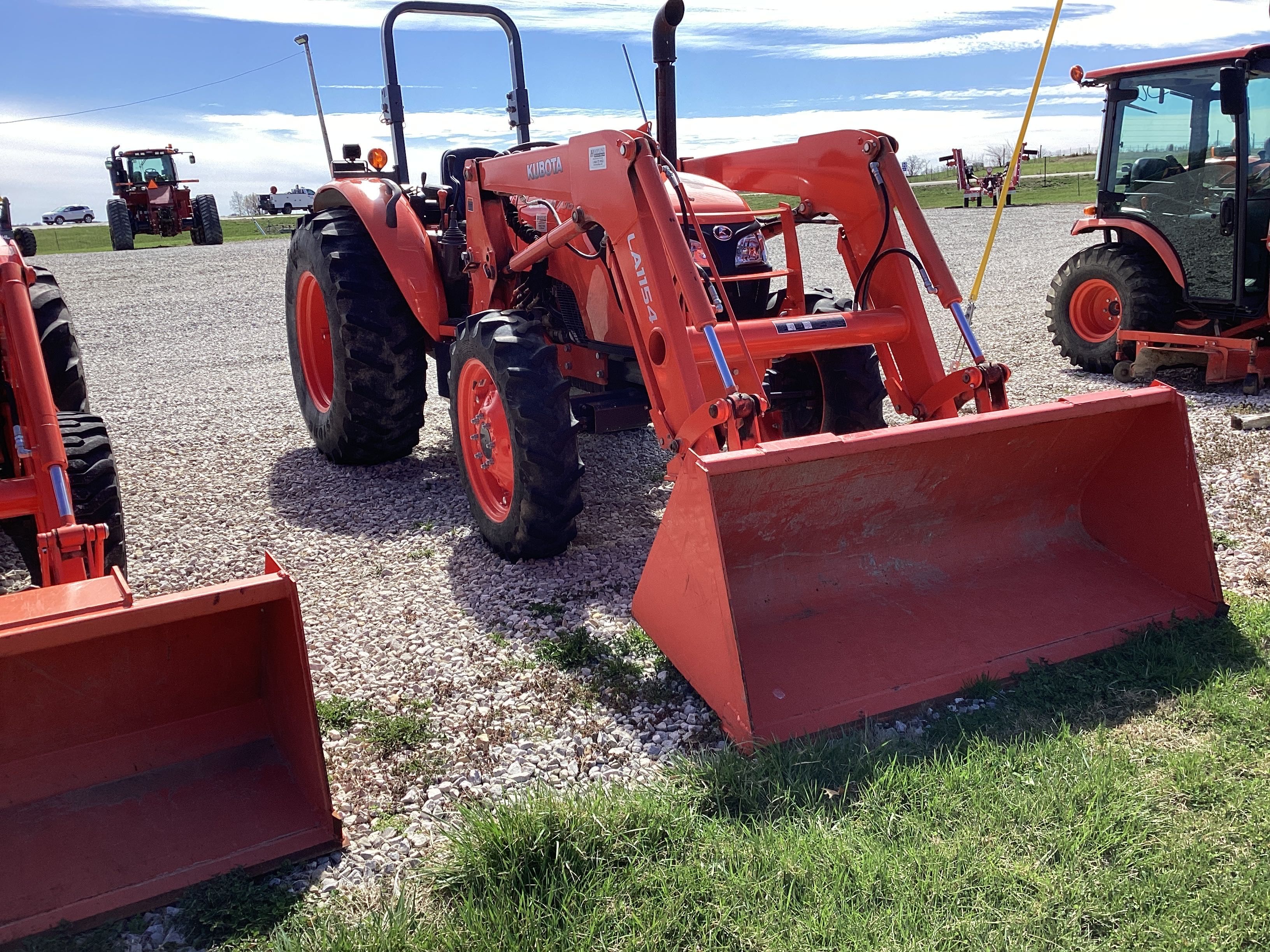 Main image Kubota M7060