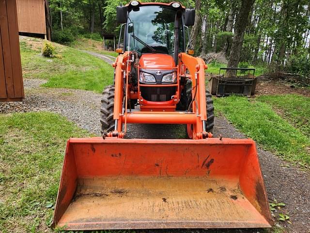 Image of Kubota M7060 equipment image 2