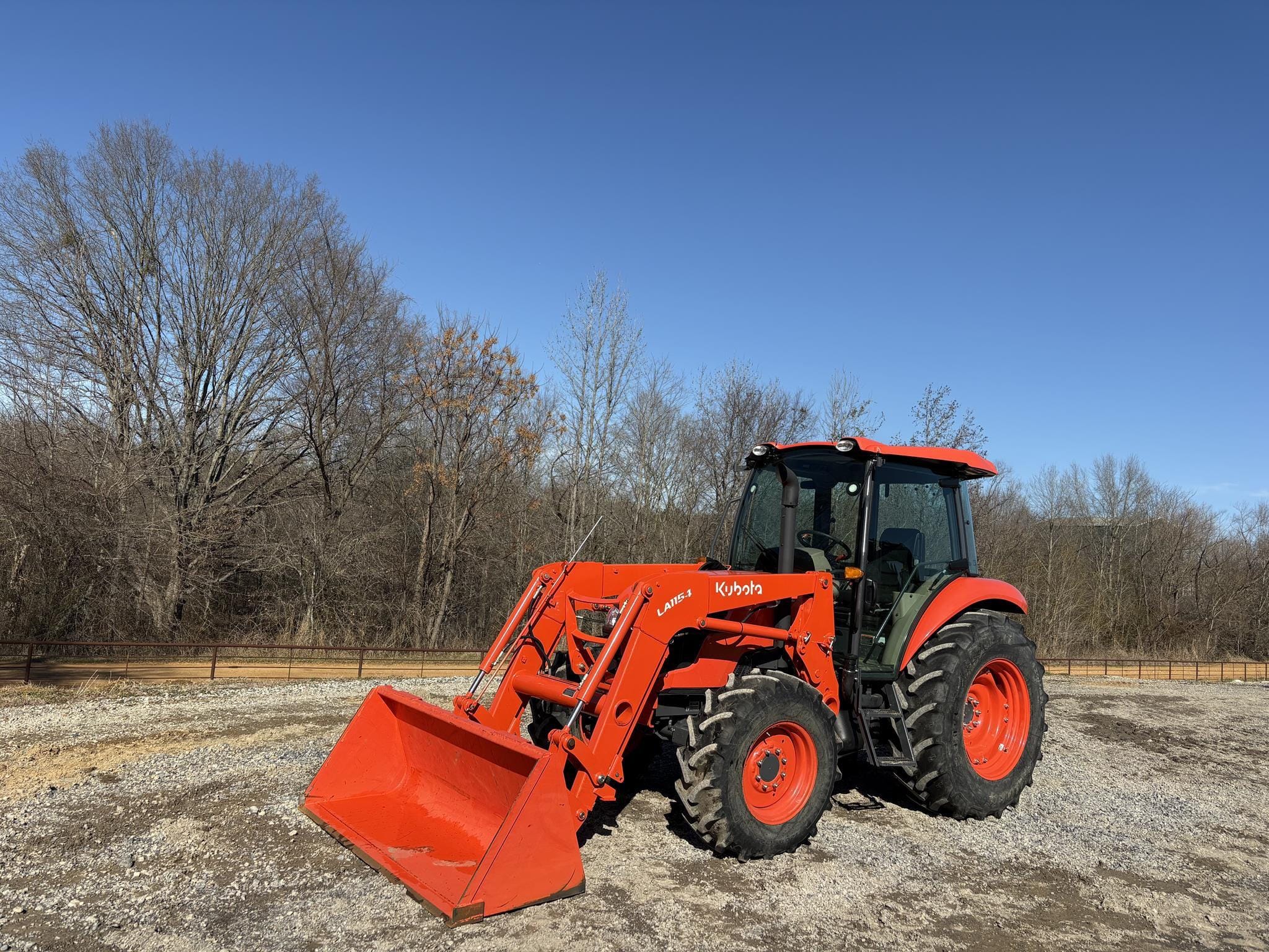 2021 Kubota M7060D Equipment Image0