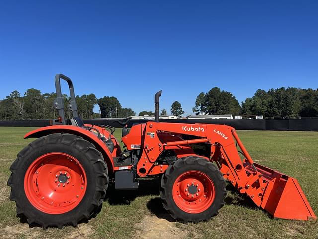 Image of Kubota M7060 equipment image 2