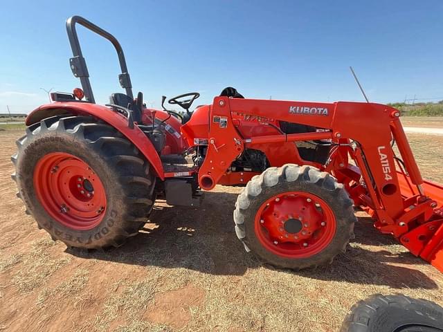 Image of Kubota M7060HD equipment image 4