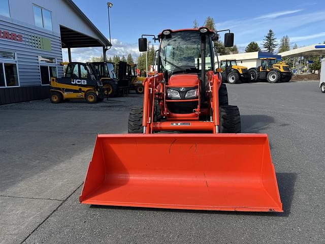 Image of Kubota M7060HDC equipment image 2