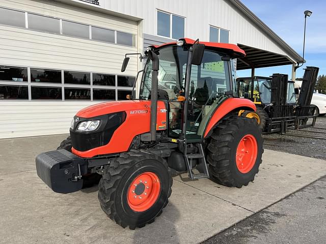 Image of Kubota M7060HDC equipment image 1