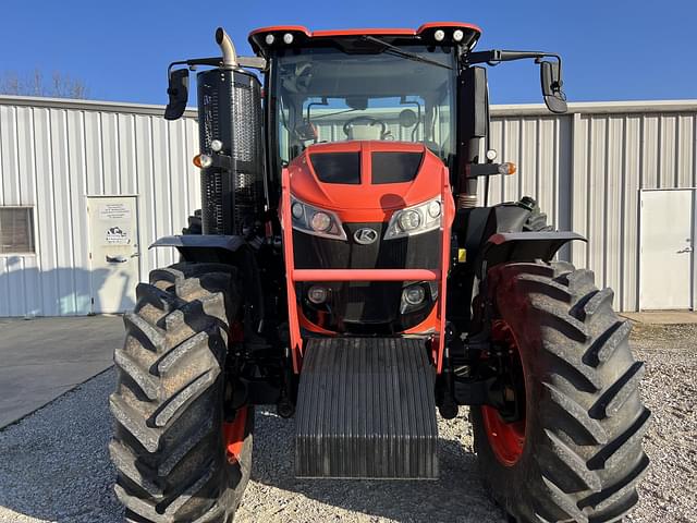 Image of Kubota M8-201 equipment image 2