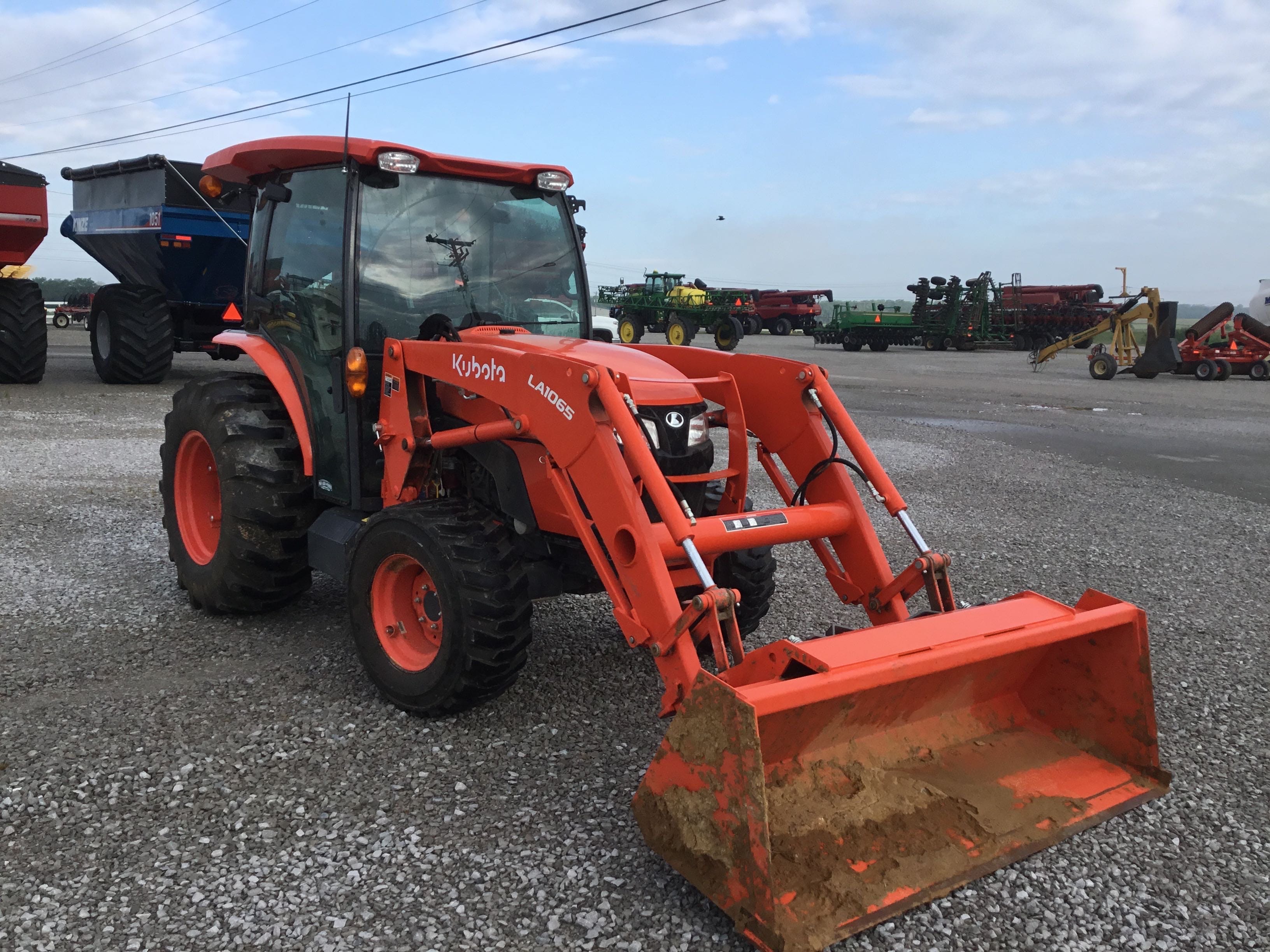 Main image Kubota MX5400