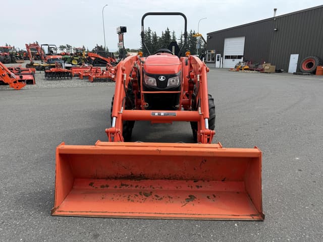 Image of Kubota MX5400HST equipment image 2