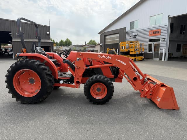 Image of Kubota MX5400HST equipment image 4