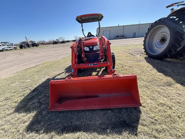 Image of Kubota MX6000 equipment image 2