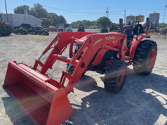 Image of Kubota MX6000 equipment image 1