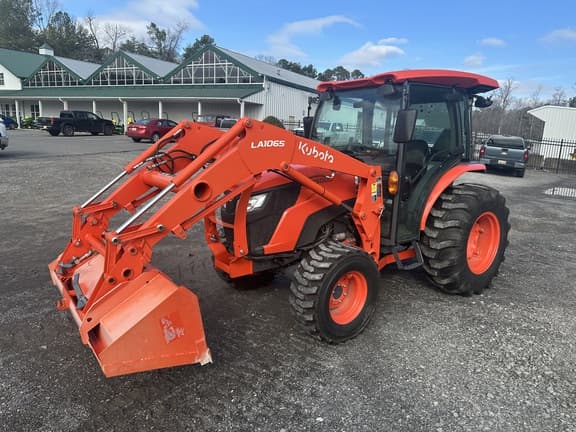 Image of Kubota MX6000 equipment image 2
