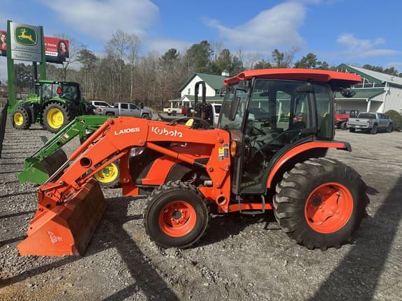 Image of Kubota MX6000 equipment image 4