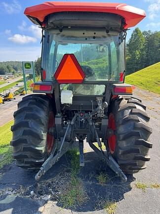 Image of Kubota MX6000 equipment image 3