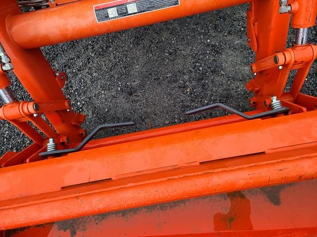 Image of Kubota MX6000 equipment image 4