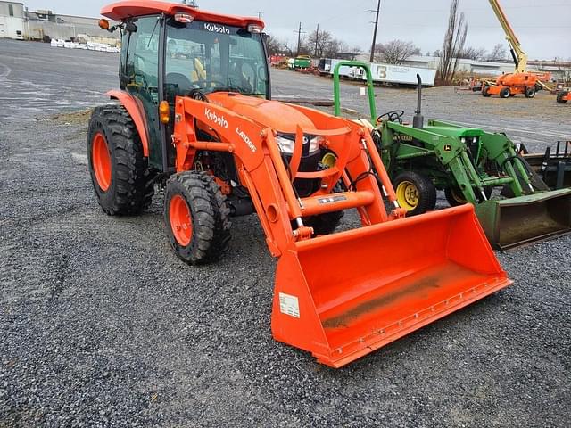 Image of Kubota MX6000 equipment image 1