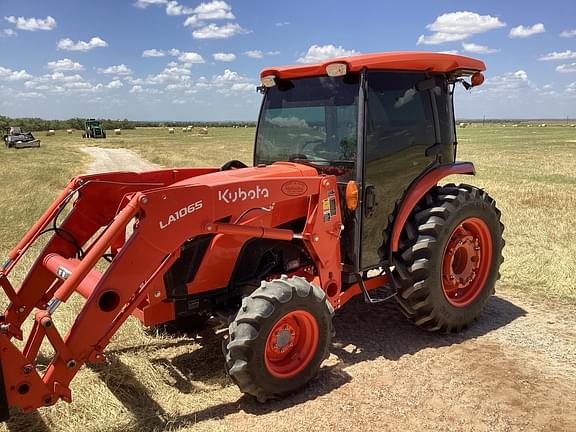 Image of Kubota MX6000 equipment image 2