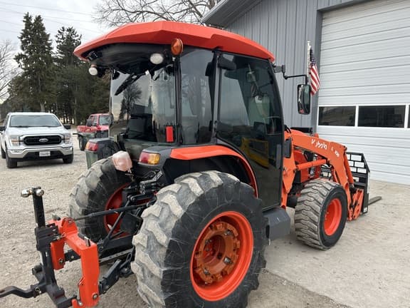 Image of Kubota MX6000 equipment image 4