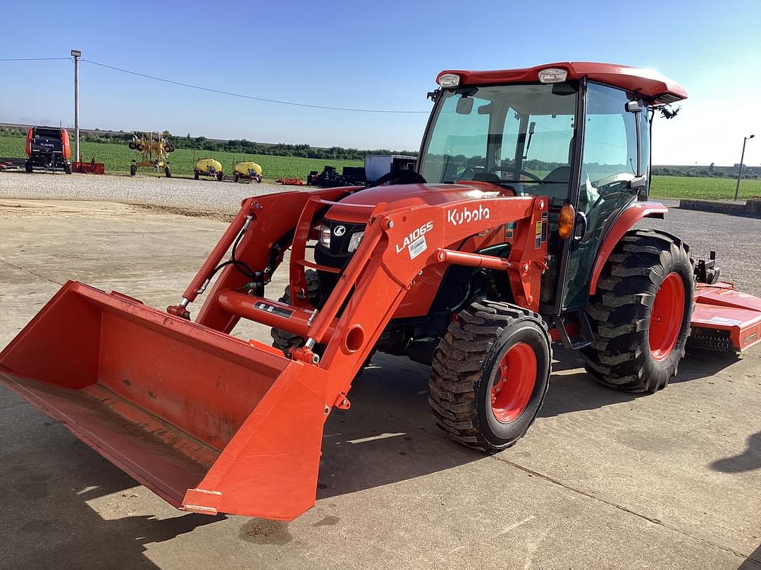 Image of Kubota MX6000 Image 0