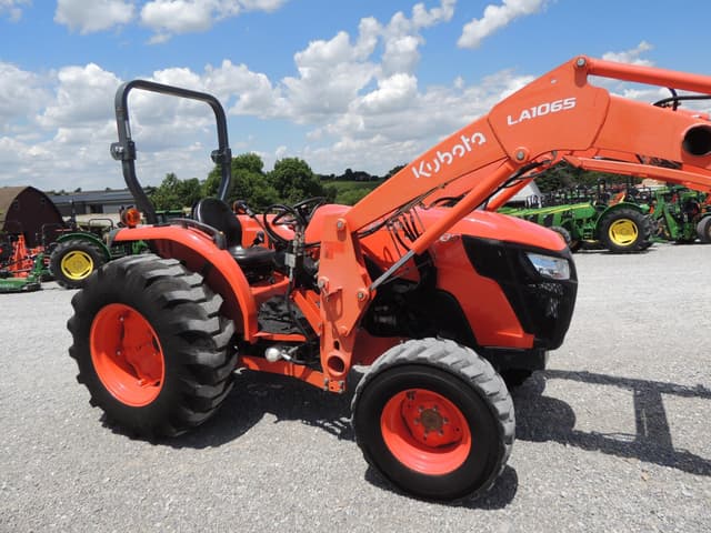 Image of Kubota MX6000HST equipment image 2