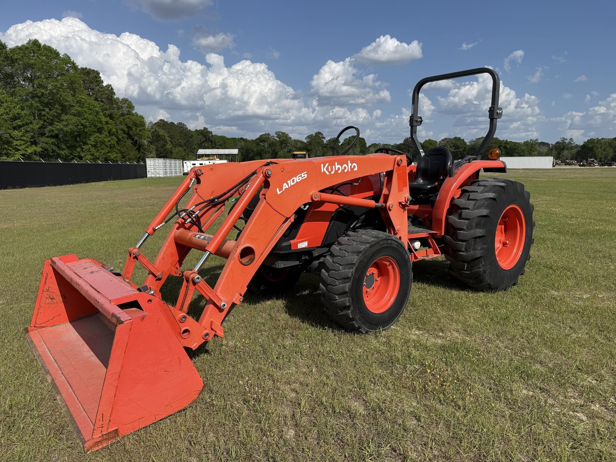 2021 Kubota MX6000HST Equipment Image0