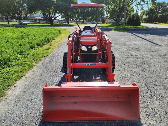 Image of Kubota MX6000HST equipment image 2