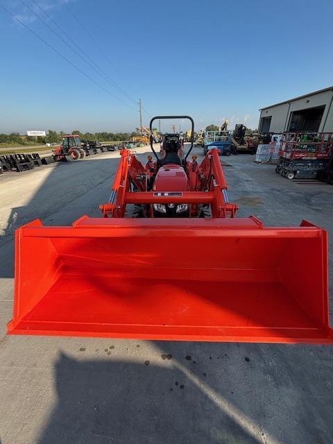 Image of Kubota MX6000HST equipment image 3