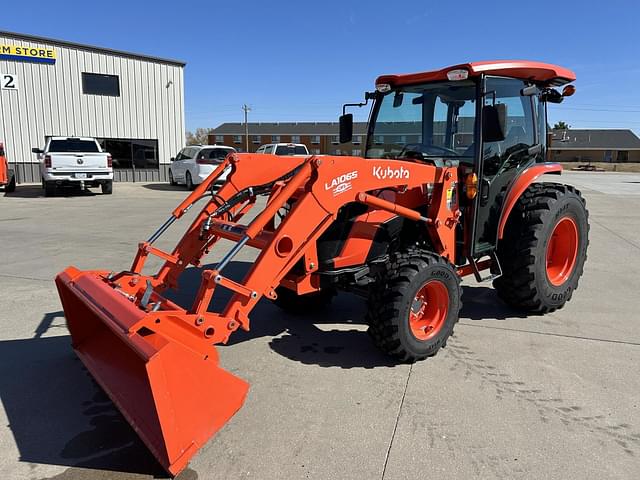 Image of Kubota MX6000 equipment image 1