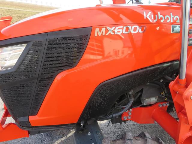 Image of Kubota MX6000 equipment image 4