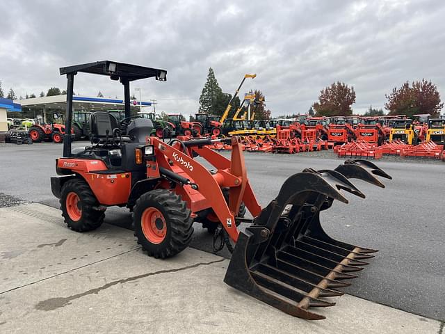 Image of Kubota R430 equipment image 3