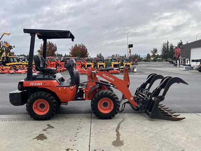 Image of Kubota R430 equipment image 4