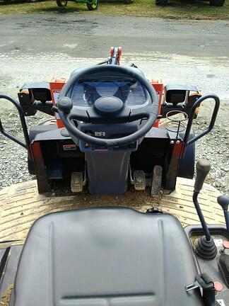 Image of Kubota R430 equipment image 4