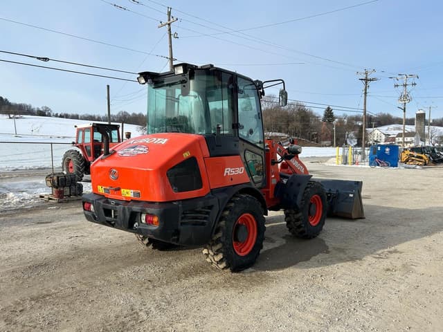 Image of Kubota R530 equipment image 3