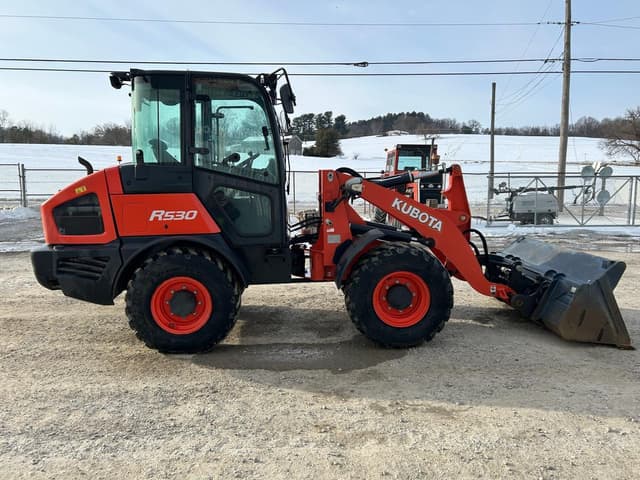 Image of Kubota R530 equipment image 4