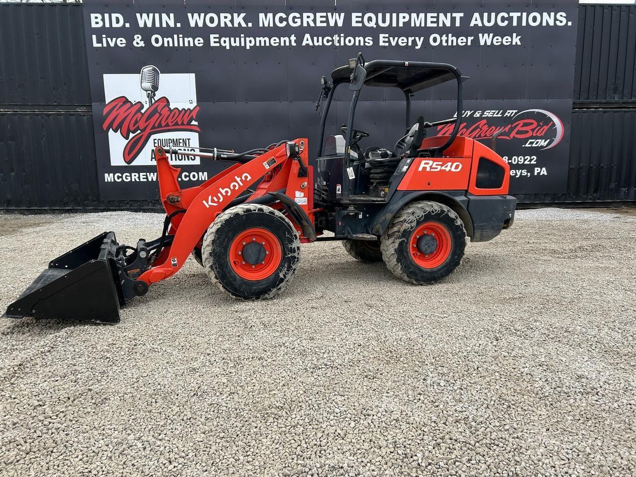 2021 Kubota R540 Equipment Image0