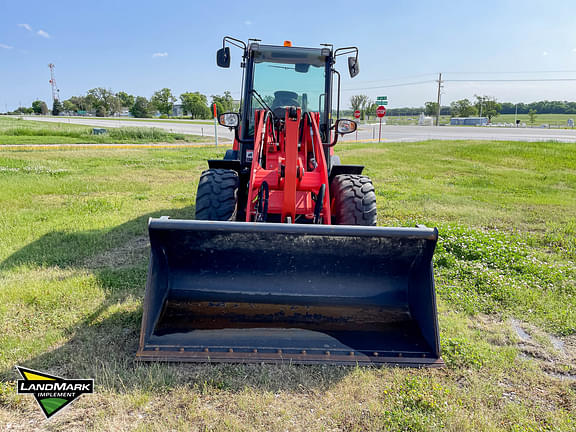 Image of Kubota R640 equipment image 1