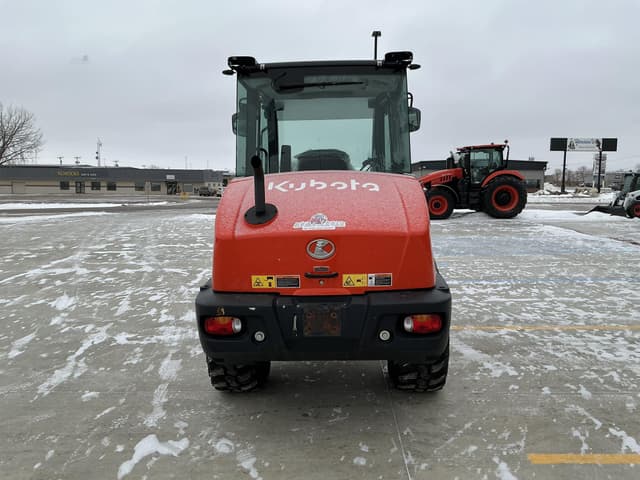 Image of Kubota R640 equipment image 3