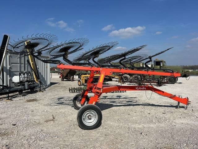 Image of Kubota RA110CR equipment image 1