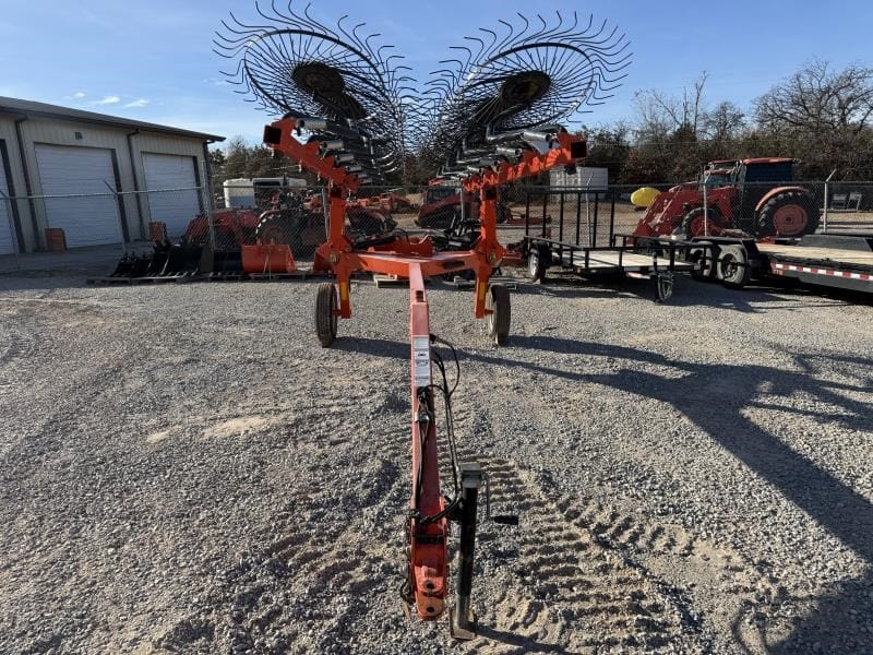 2021 Kubota RA212CR Equipment Image0