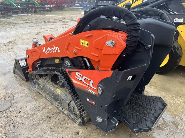 Image of Kubota SCL1000 equipment image 4