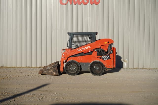 Image of Kubota SSV65 equipment image 1