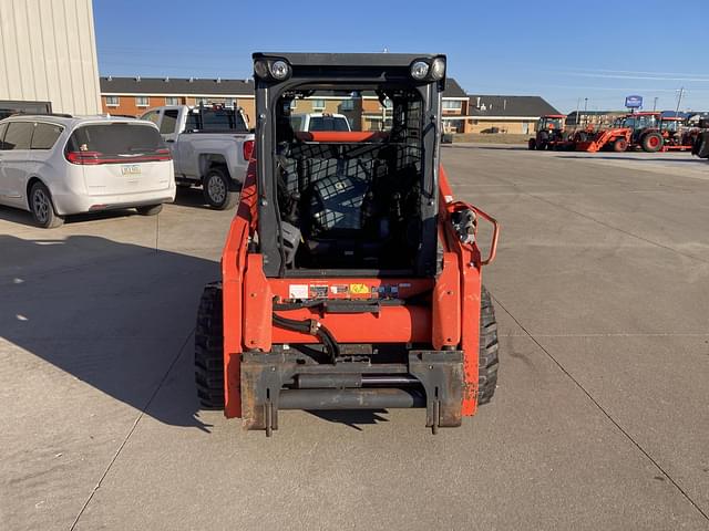 Image of Kubota SSV65 equipment image 2