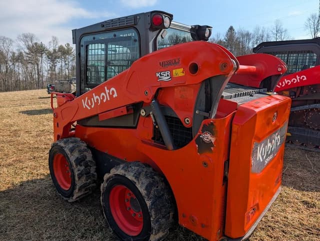 Image of Kubota SSV65 equipment image 3