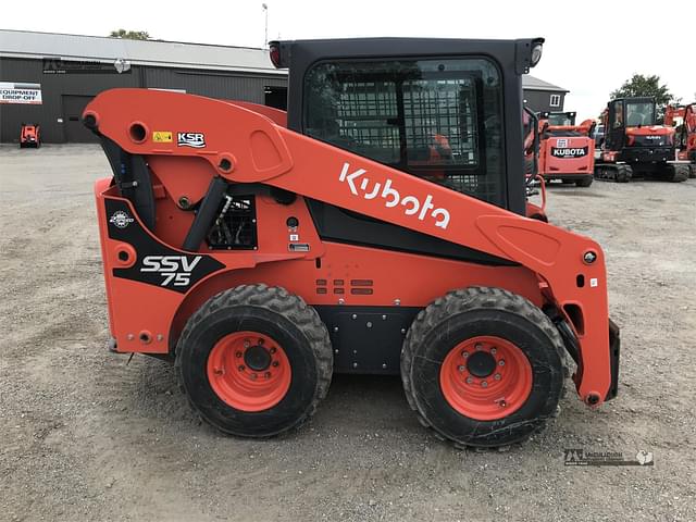 Image of Kubota SSV75 equipment image 4