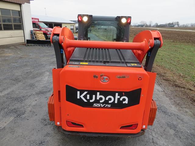 Image of Kubota SSV75 equipment image 3