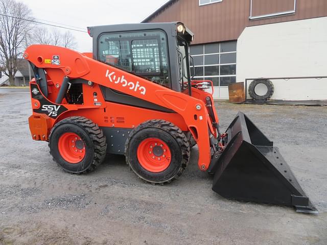 Image of Kubota SSV75 equipment image 1