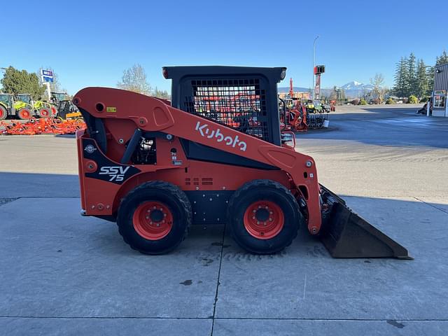 Image of Kubota SSV75 equipment image 4