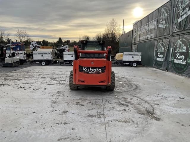Image of Kubota SSV75 equipment image 2