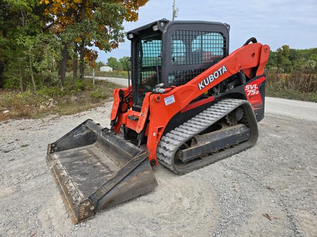 Image of Kubota SVL75-2 equipment image 2